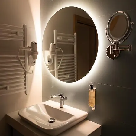 Aparthotel Gracian