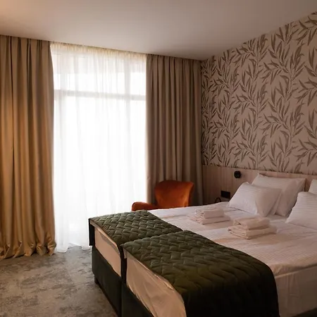 Aparthotel Gracian