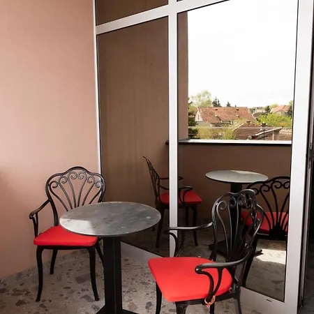 Aparthotel Gracian
